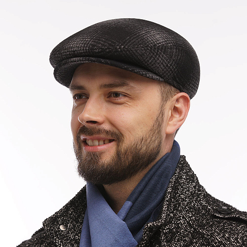 Кепка реглан из пальтовой ткани