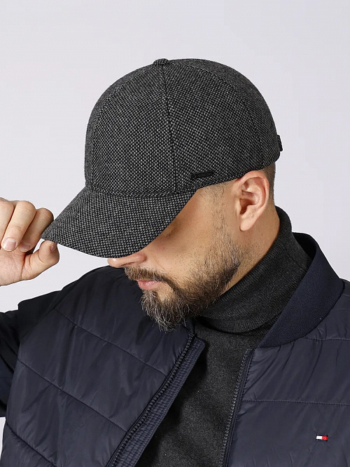 Бейсболка с ушками, из пальтовой ткани